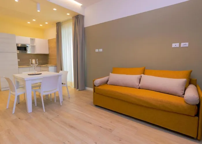 Domina * モノーポリ